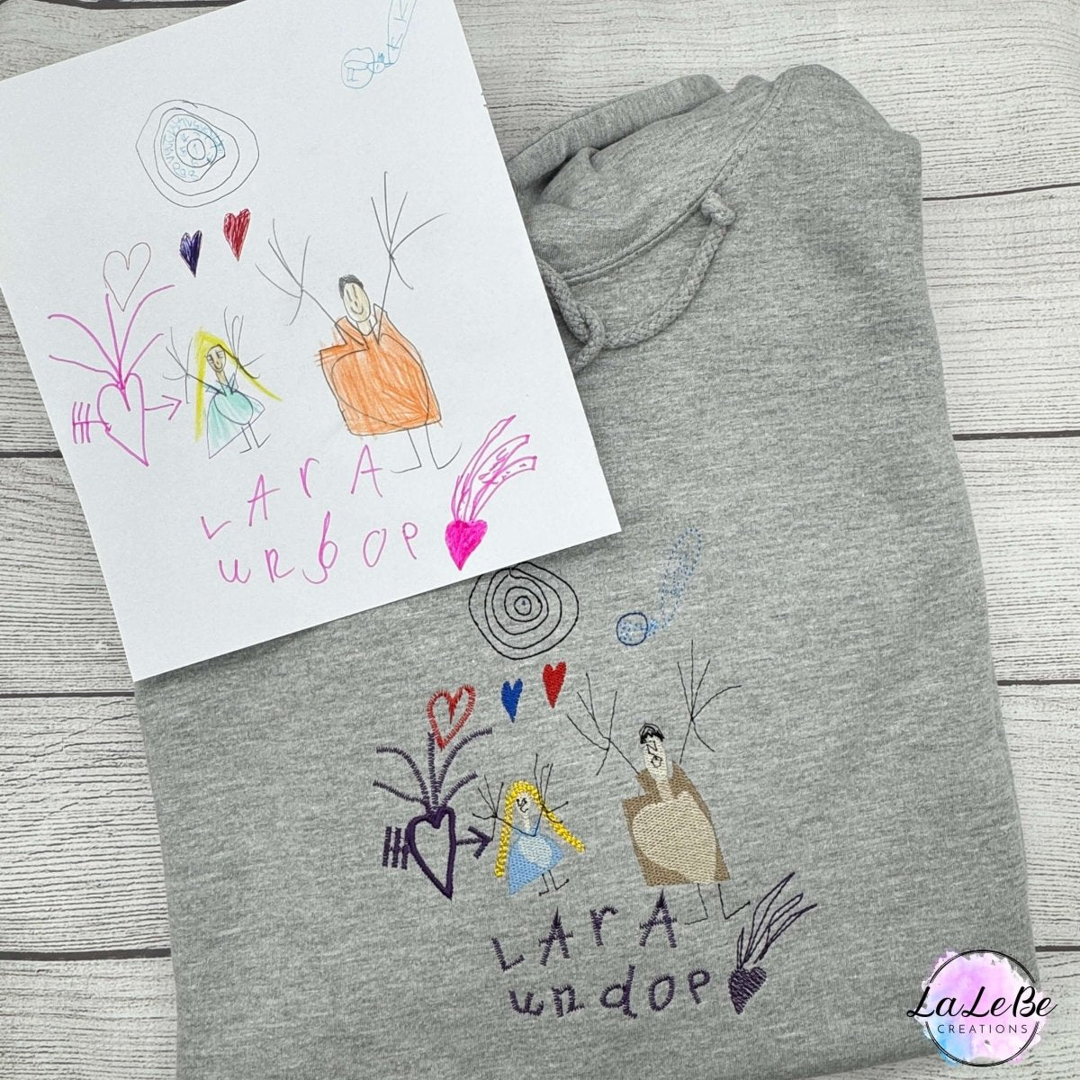 Besticktes Sweatshirt mit Kinderzeichnung / Grau Melange