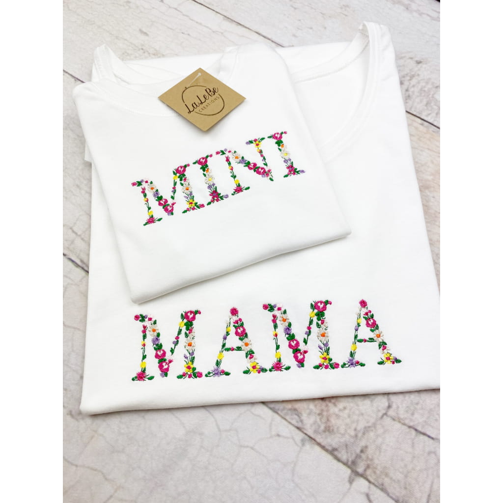 Floral Mama or Mini T-Shirt Outfit (Unisex) / Weiß / 3-6