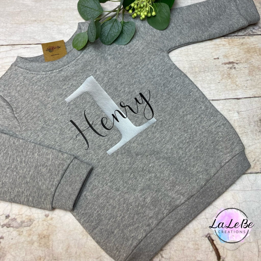 Geburtstagspullover für Kinder mit Zahl und Name