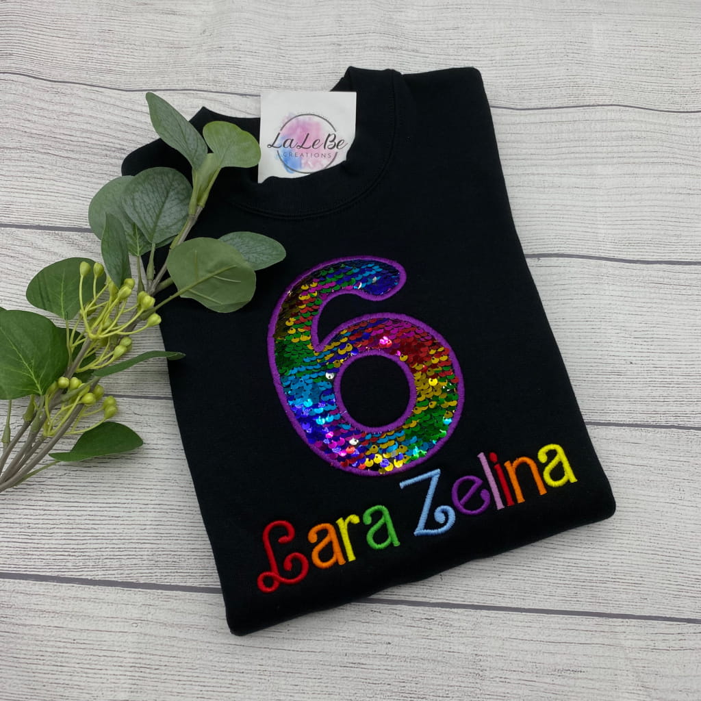 Geburtstagspullover mit Regenbogen-Pailletten