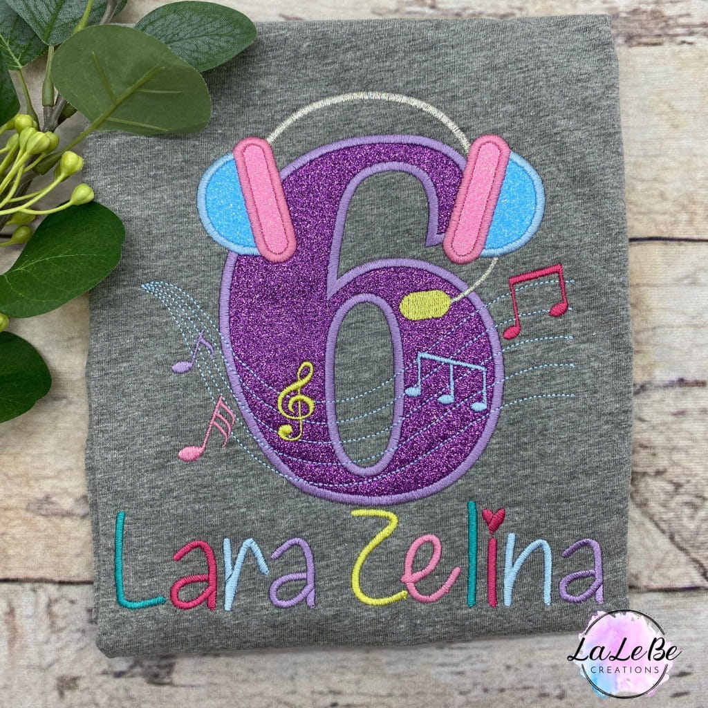 Geburtstagsshirt mit musikalischem Motiv