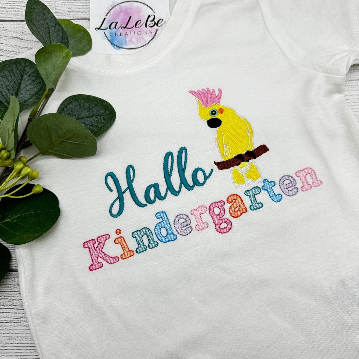 Hallo Kindergarten T-Shirt personalisiert und mit Kakadu