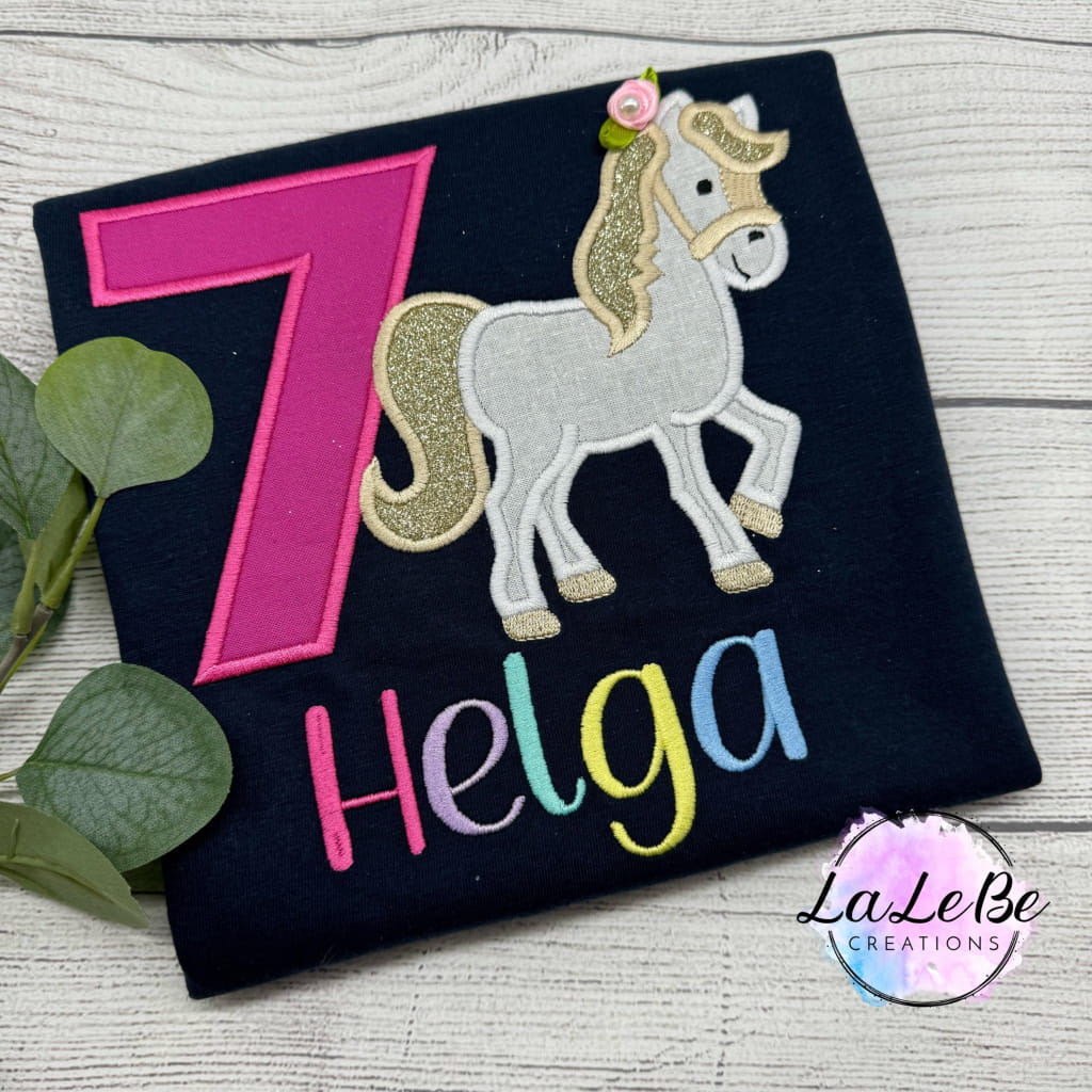 Personalisiertes Pferde Geburtstagsshirt mit Namen - lalebecreations.de