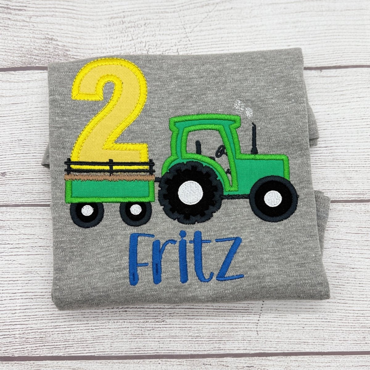 Traktor Geburtstagsshirt Bestickt – Bauernhof Kollektion