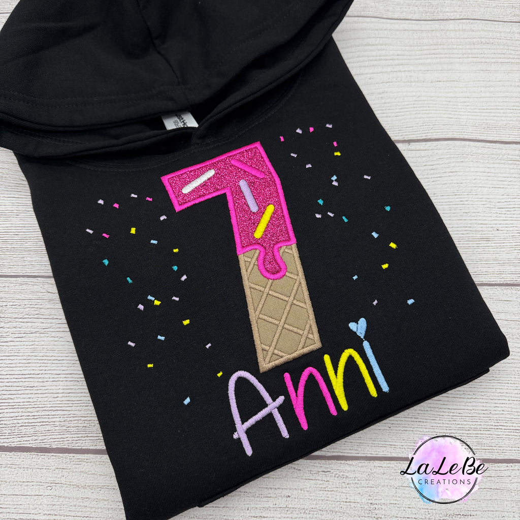 Personalisiertes Geburtstagsshirt mit Eis, Streuseln und Glitzer (Bild 16 von 18)