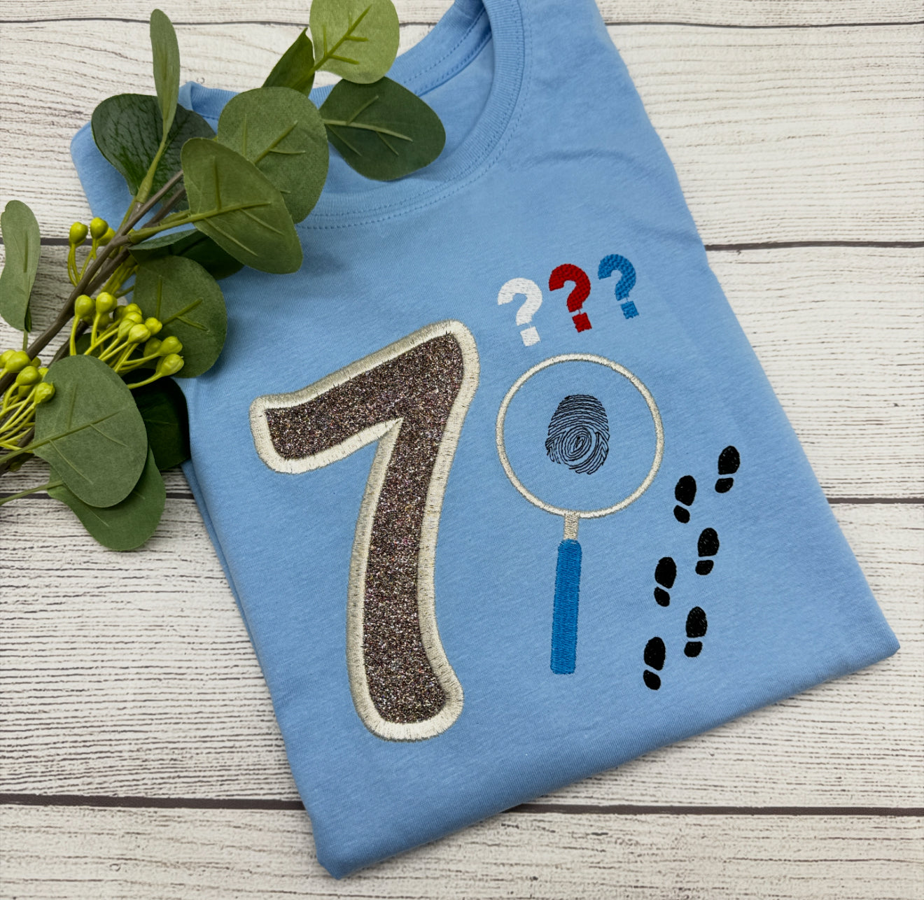 Detektiv Geburtstags-Shirt personalisiert mit Name und Alter