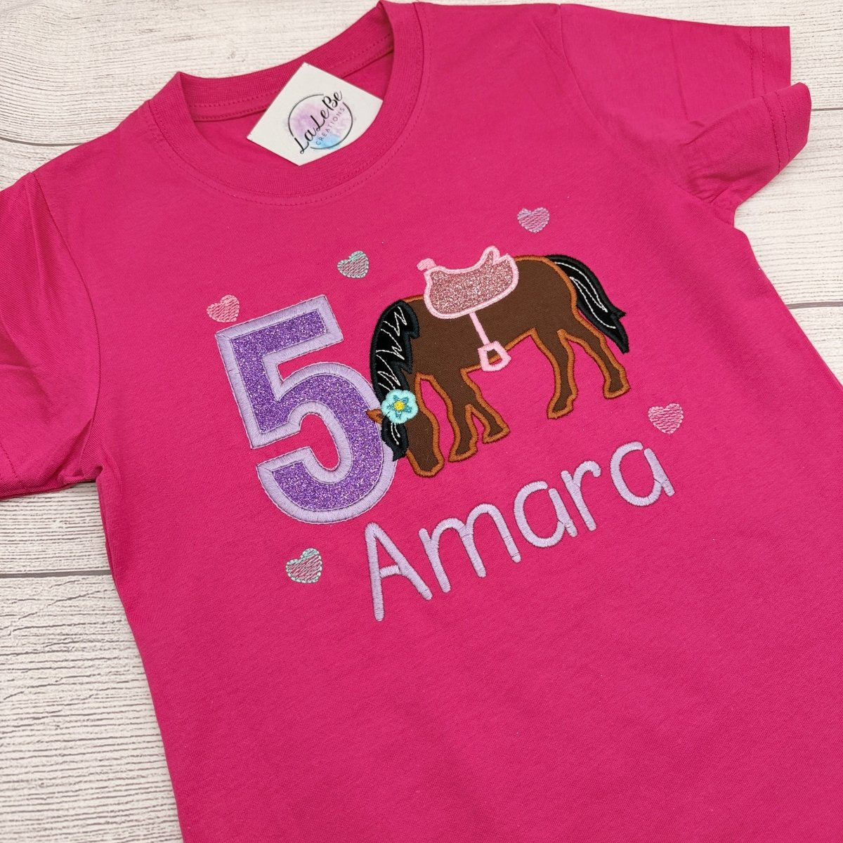 Personalisiertes Geburtstagshirt Pferd mit Name und Alter - Mädchen T-Shirt
