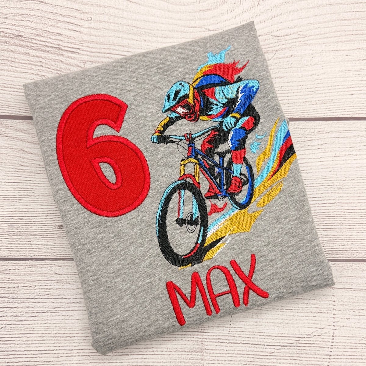 Mountainbike Geburtstagsshirt Jungen personalisiert mit Name und Alter