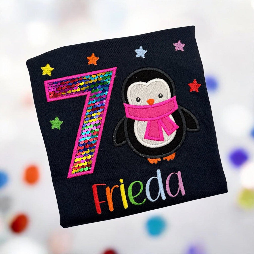 Pinguin Geburtstagsshirt Mädchen personalisiert mit Wendepailletten-Zahl und Regenbogen-Namen – LaLeBe Creations