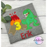 Dinosaurier T - Rex und Vulkan Geburtstagsshirt, Dino Geburtstagspullover mit Name und Zahl 1 2 3 4 5 6 7 8 9 - lalebecreations.de