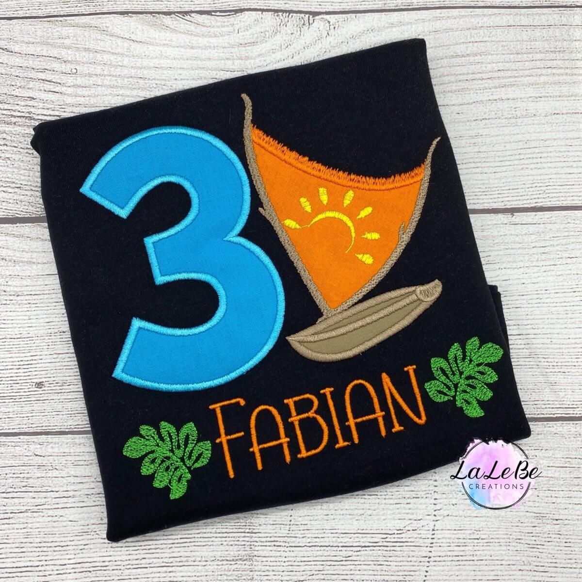 Geburtstags-T-Shirt Segelboot Abenteuer – Für kleine