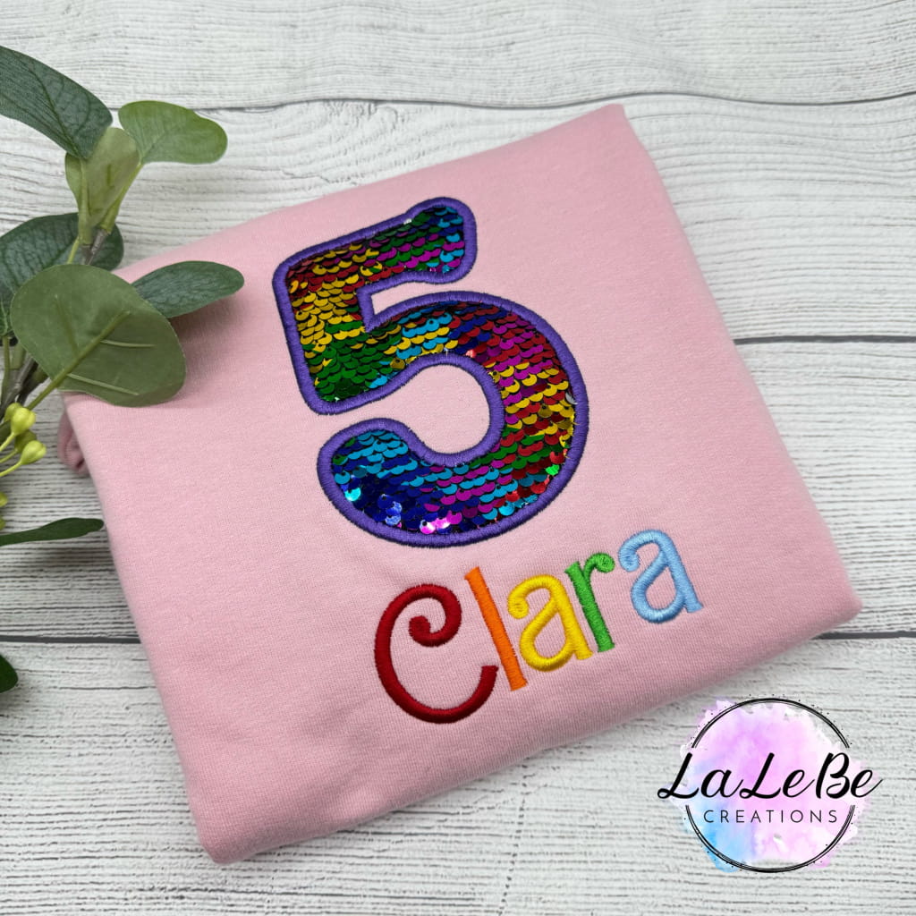 Geburtstagspullover mit Regenbogen - Pailletten - lalebecreations.de