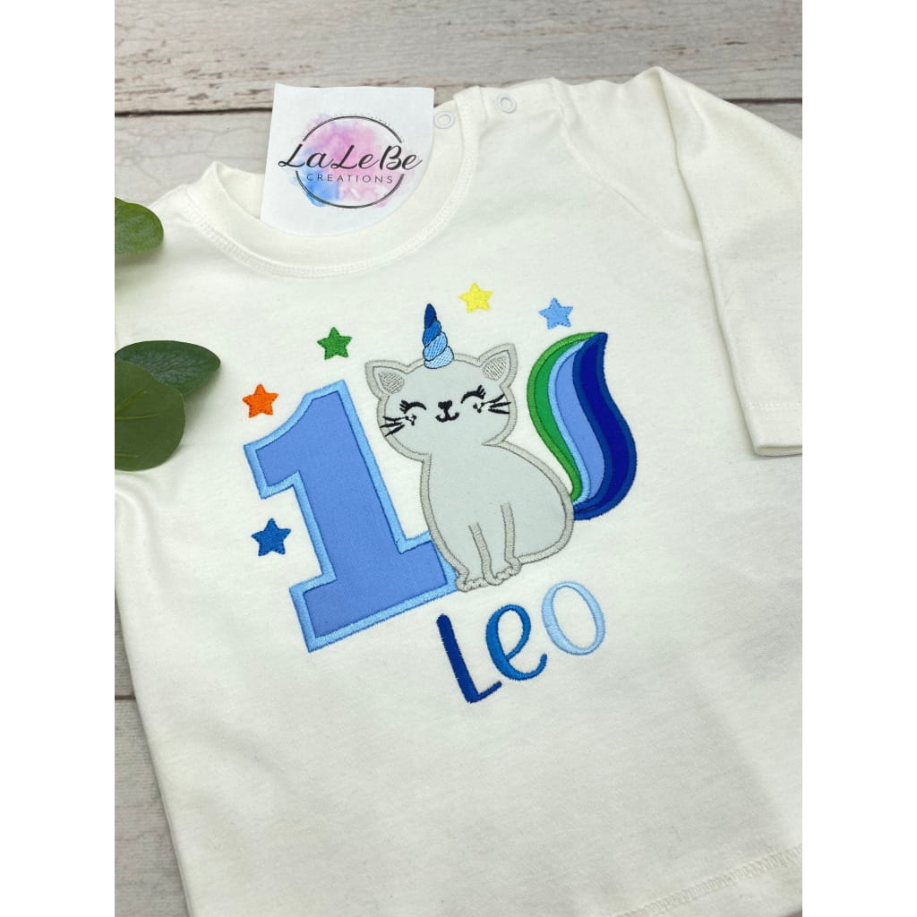 Geburtstagsshirt mit gestickter Einhornkatze