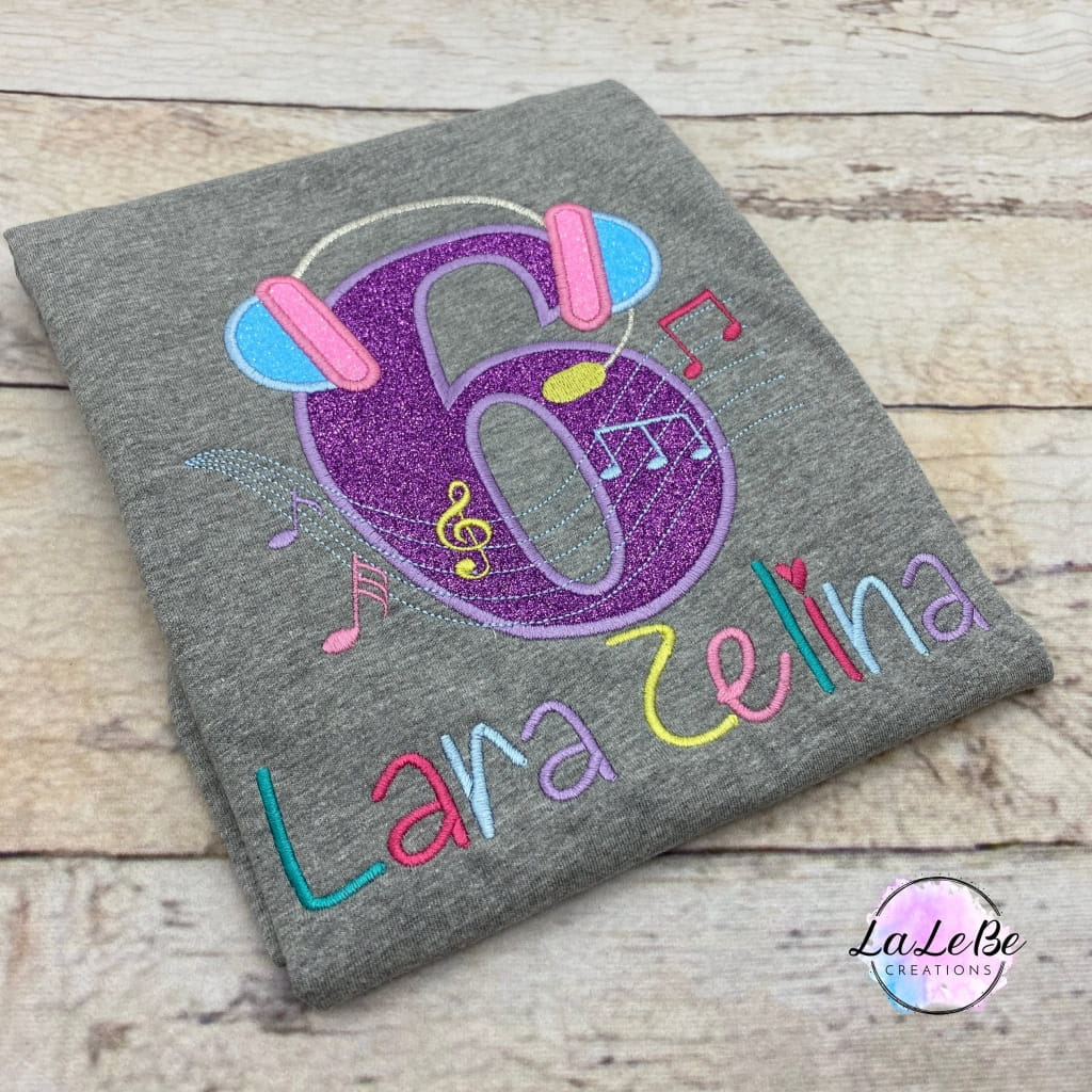 Geburtstagsshirt mit musikalischem Motiv