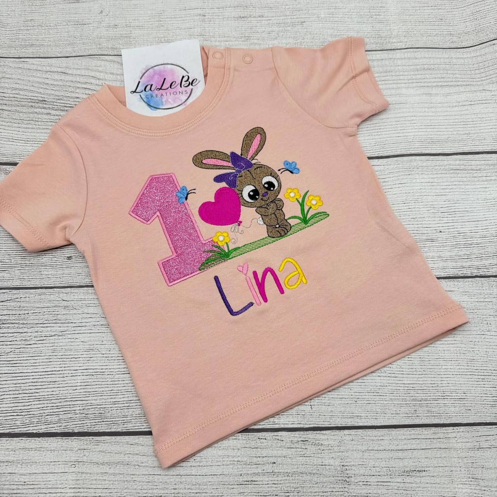 Hasen Geburtstagsshirt für Mädchen personalisiert mit Name