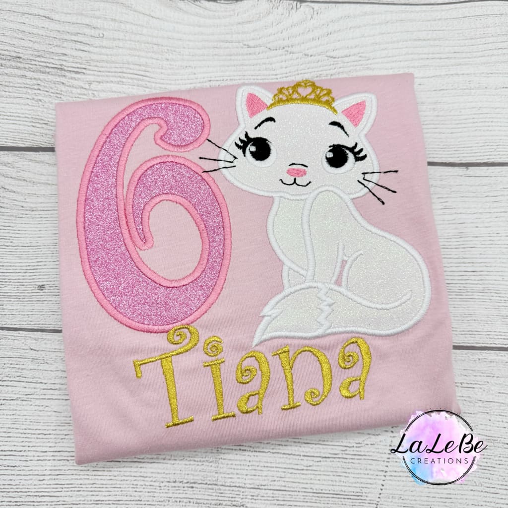 Katze Geburtstagsshirt für Mädchen: Personalisiert, Glitzernd & Bestickt - lalebecreations.de