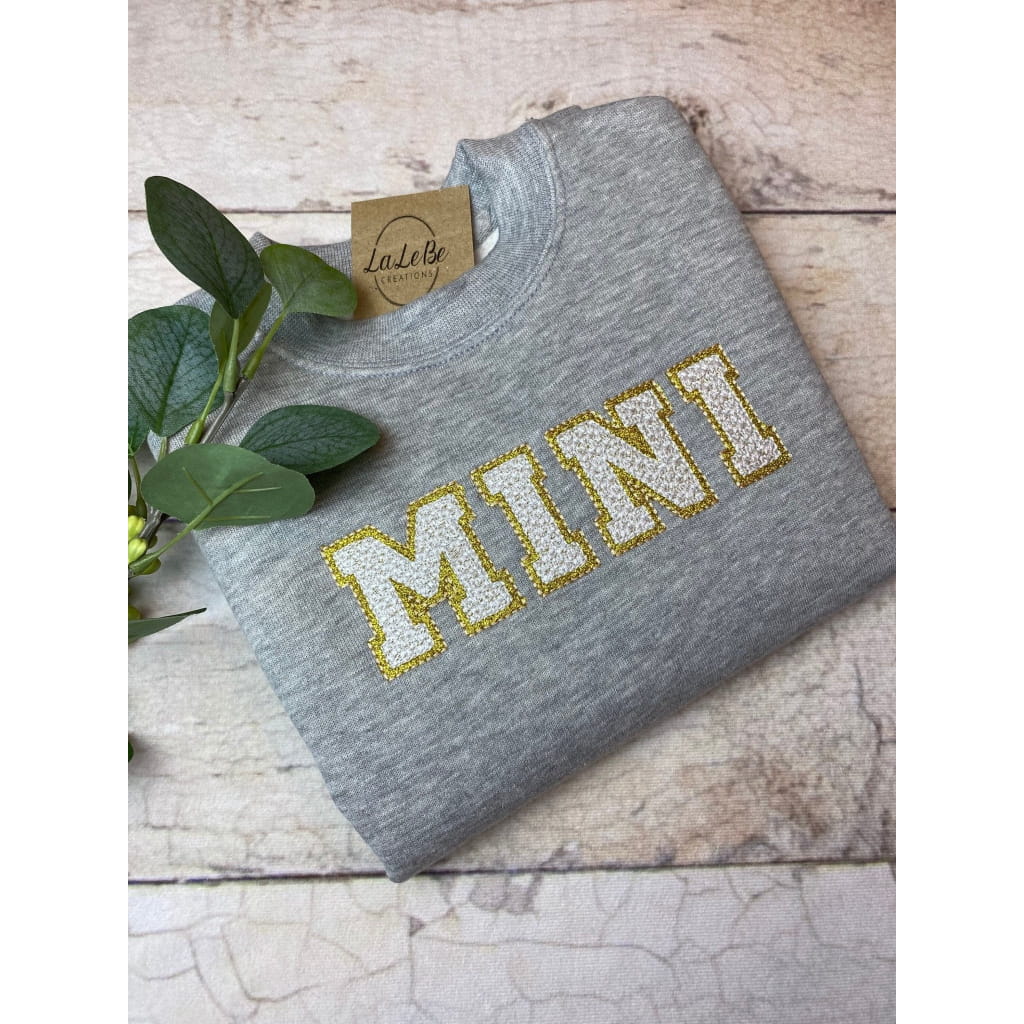 MINI Sweatshirt mit Geburtsjahr personalisierbar, Mama Mini Outfit - lalebecreations.de