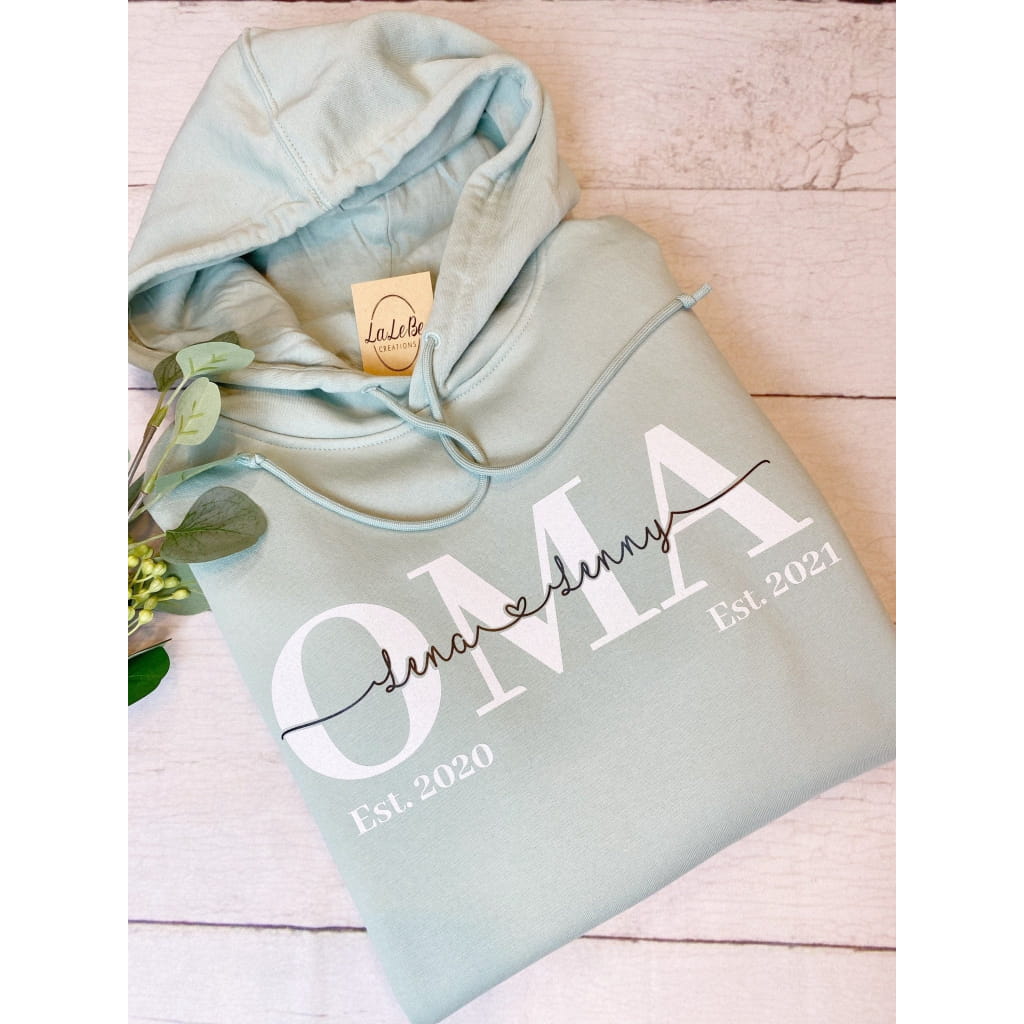 OMA Hoodie mit Kindernamen Salbei / XS