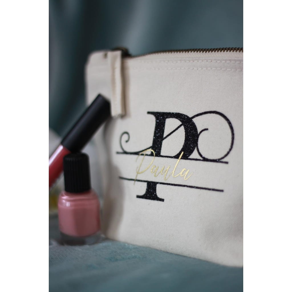 Personalisierte Kosmetiktasche für Mama und Oma - lalebecreations.de