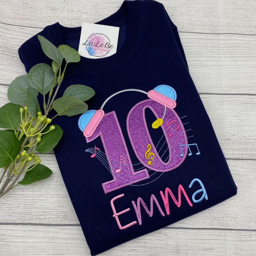 Personalisierter Kinderpullover mit Name & Musikmotiv –