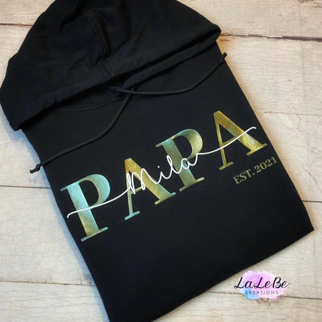 Personalisierter Papa Hoodie mit Kindernamen und Jahreszahl
