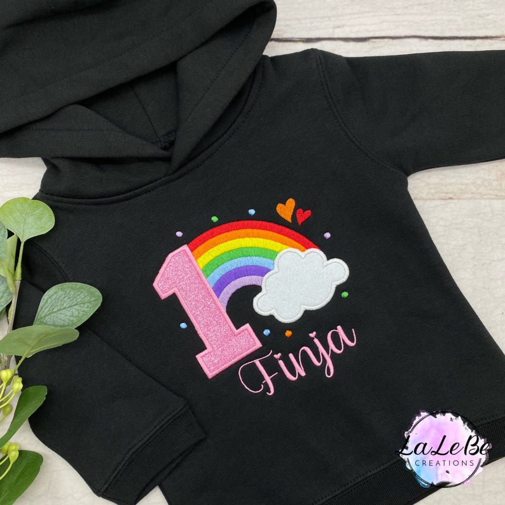 Personalisierter Regenbogen Geburtstagspullover mit Glitzer