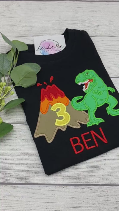 Dinosaurier T-Rex und Vulkan Geburtstagsshirt, Dino Geburtstagspullover mit Name und Zahl 1 2 3 4 5 6 7 8 9
